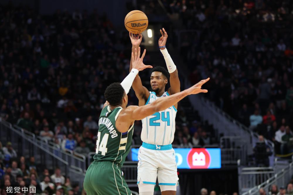 锋线的一员 锋线的一员